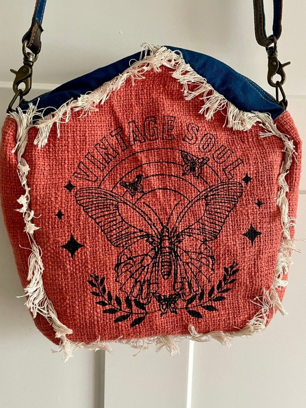Vintage Soul Butterfly Print Terra Cotta Star-Shaped Boho Woven Crossbody Bag